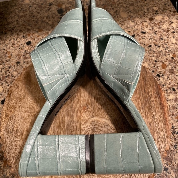 Calvin Klein “Carsi” block heel slides size 7.5 - Picture 3 of 9